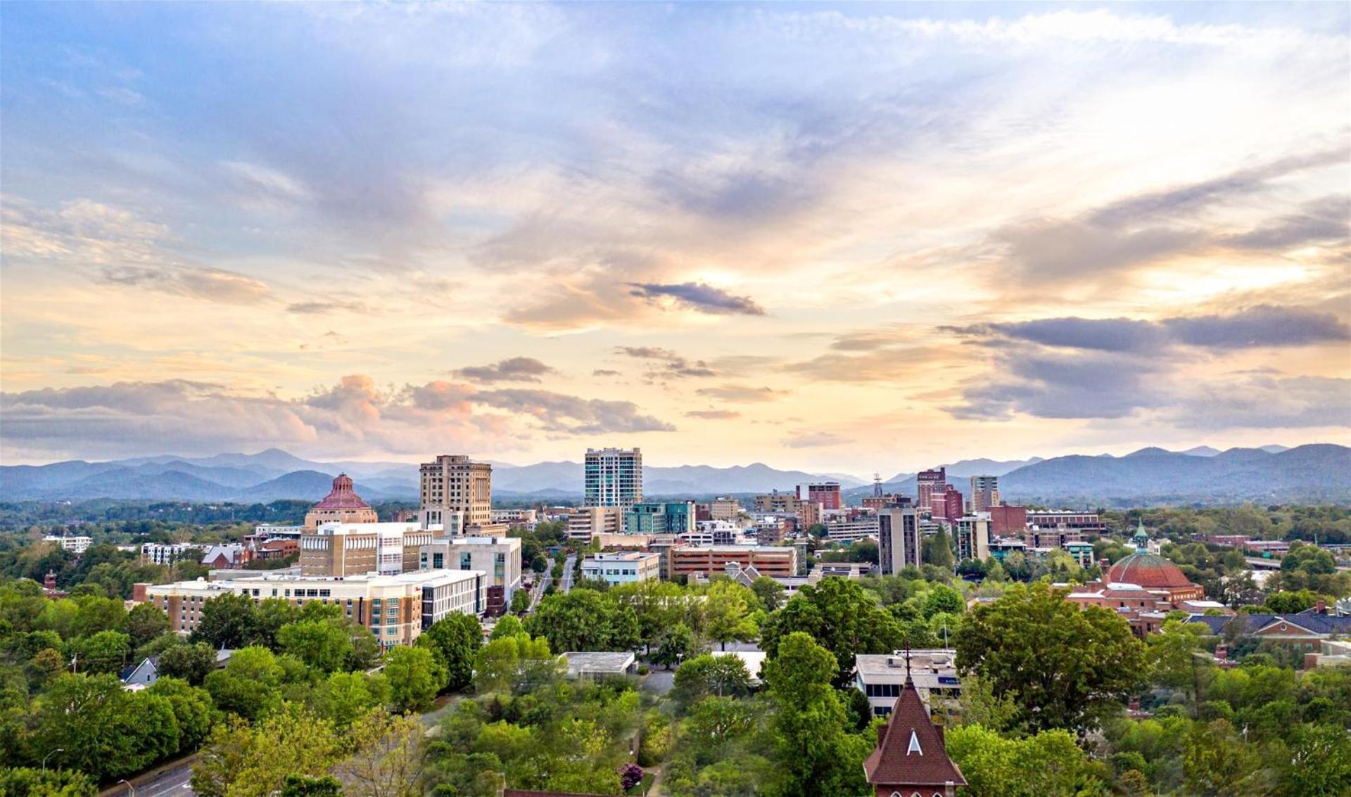 The Views Over Pack Square Asheville Kültér fotó